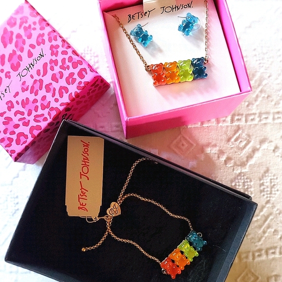 NWT Betsey Johnson Gummy Bear Bracelet - Picture 14 of 17